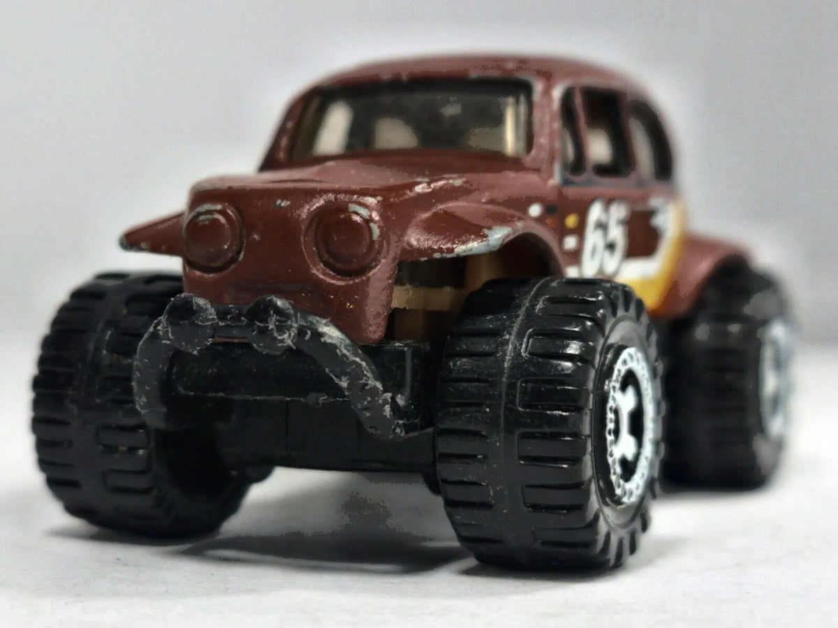 Volkswagen Beetle 4X4 Matchbox 2006 1:52 65 Luzak Brązowy – zdjęcie 5