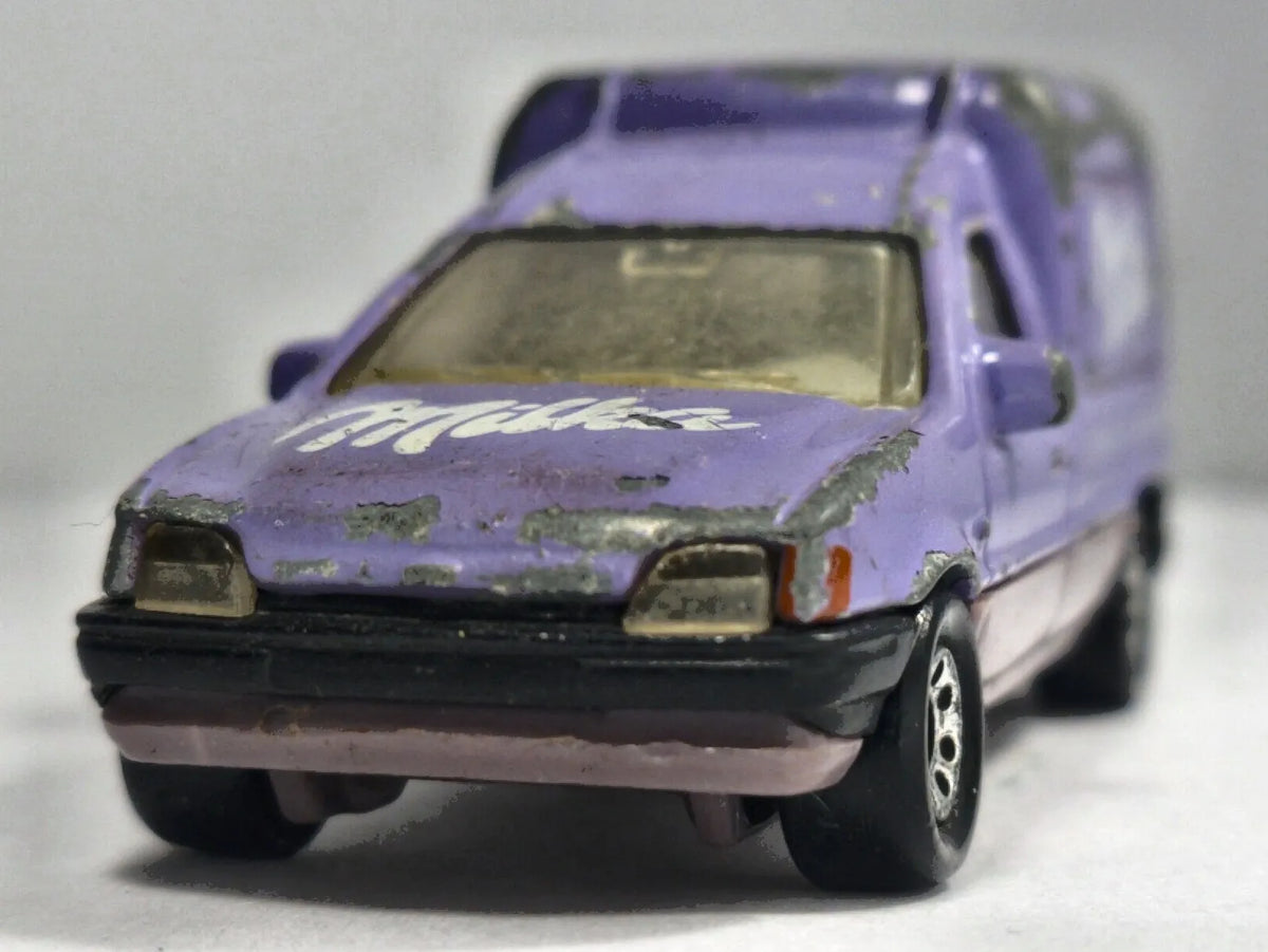 FORD COURIER, Milka, Matchbox 1991, Vintage Model, Fioletowy 1:64, Resoraki – zdjęcie 5