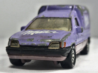 FORD COURIER, Milka, Matchbox 1991, Vintage Model, Fioletowy 1:64, Resoraki – zdjęcie 5