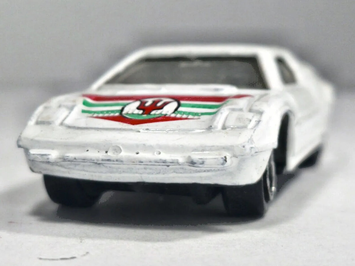 Maserati Bora Superfast Summer Biały 1:64 – zdjęcie 5