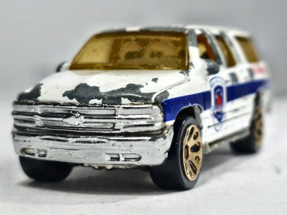 Chevrolet Suburban Matchbox 1999 1:76 911 EMERGENCY Pogotowie ratunkowe – zdjęcie 5