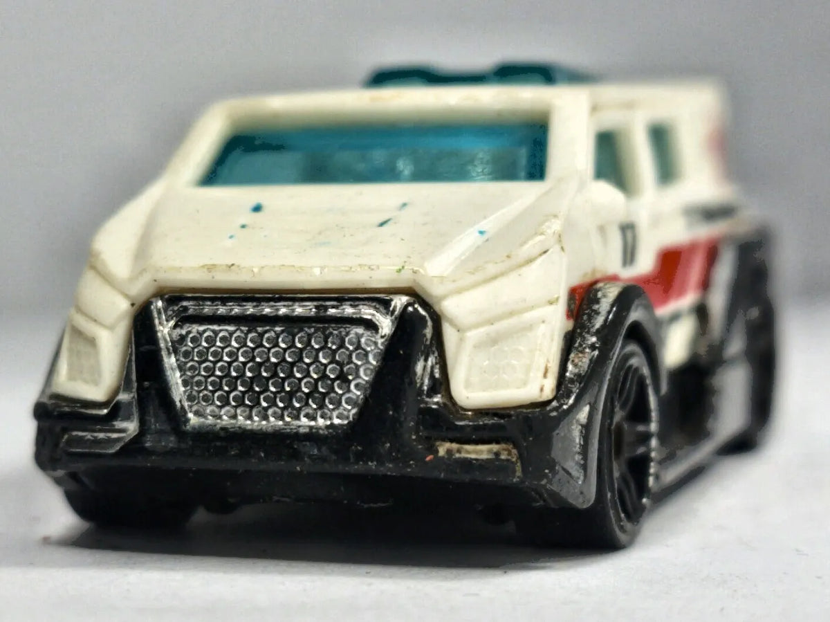 Speedbox Hot Wheels 2012 HW CITY 1:64 17 Luzak Biały Ambulans – zdjęcie 5
