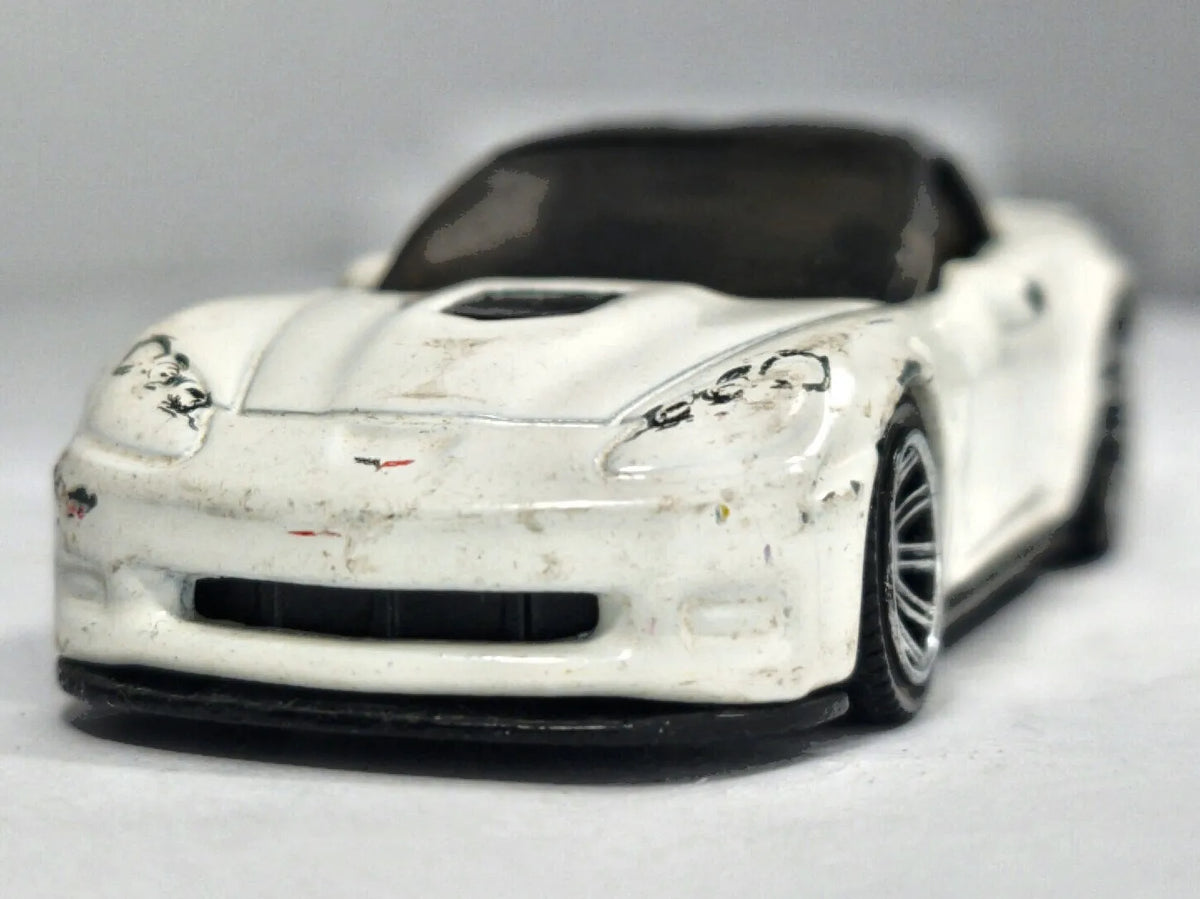 Chevrolet Corvette ZR1 Matchbox 2008 1:64 Luzak Biały – zdjęcie 5
