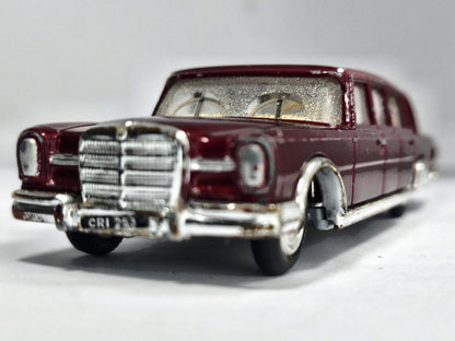 Mercedes-Benz 600 Pullman Corgi '7- Bordowy 1:43 Made in Gt Britain – zdjęcie 5