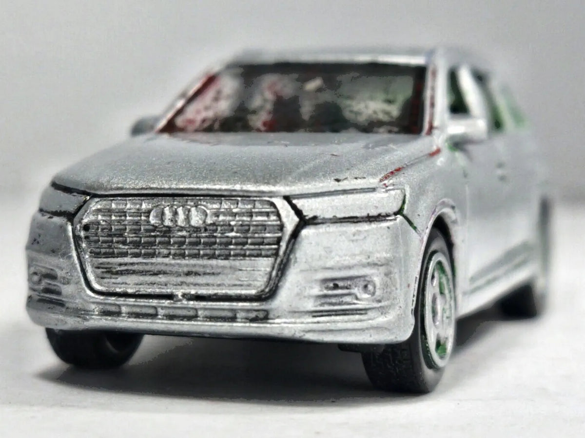 Audi Q7 Welly 1:64 SUV Srebrny – zdjęcie 5
