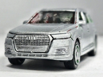 Audi Q7 Welly 1:64 SUV Srebrny – zdjęcie 5