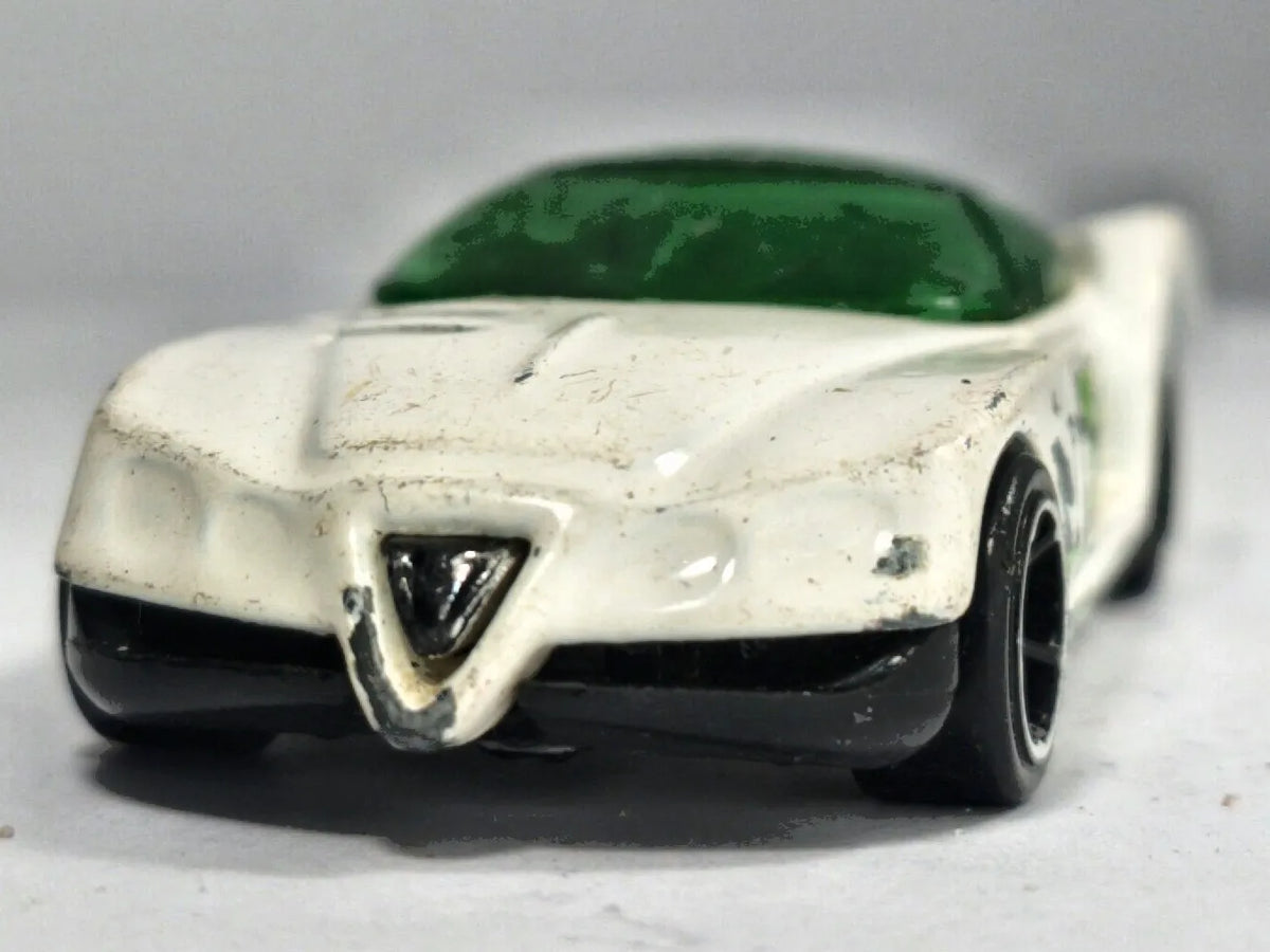 Golden Arrow Hot Wheels 2013 HW CITY 1:64 Luzak Biały – zdjęcie 5