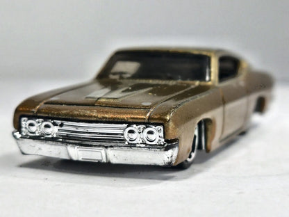 Dodge Challenger Matchbox 1975 Superfast 1:64 Luzak Złoty – zdjęcie 5