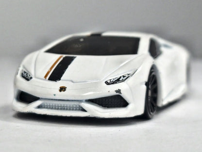 Lamborghini Huracán Lp 610-4 Hot Wheels 2014 HW EXOTICS 1:64 Luzak Biały – zdjęcie 5