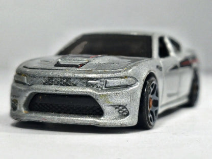 Dodge Charger SRT Hot Wheels 2015 Nightburnerz 1:64 Luzak Muscle Car – zdjęcie 5