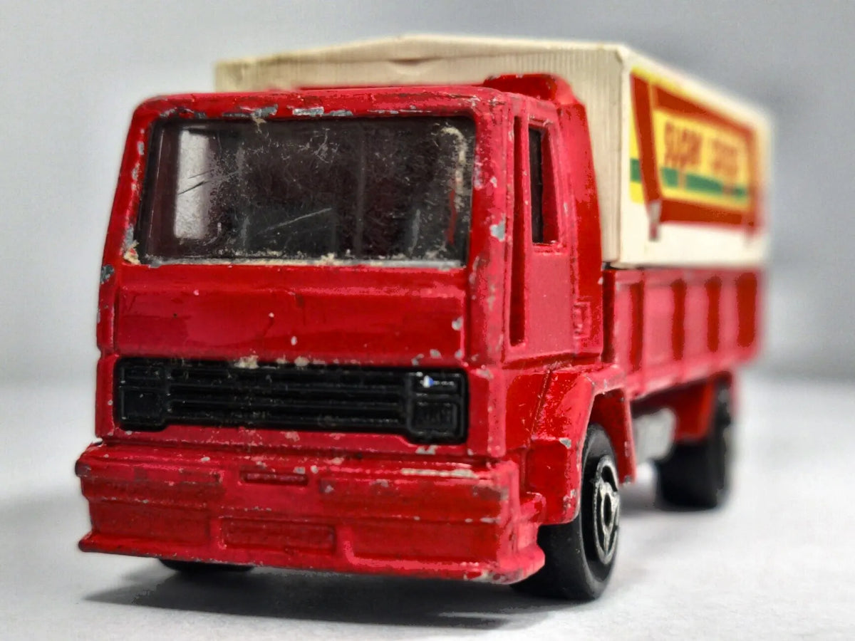 Ciężarówka FORD CARGO SUPER CARGO Majorette '80 Czerw. 1:64 Made in France – zdjęcie 5