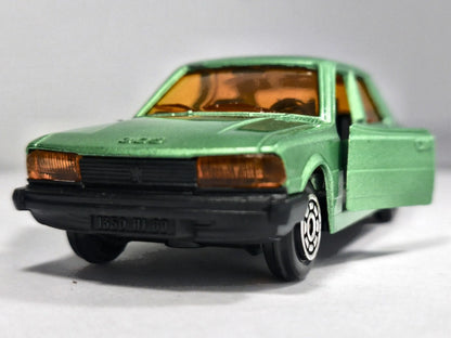 Peugeot 305 Sedan Jet Car Norev '80 Zielony 1:43 Made in France – zdjęcie 5