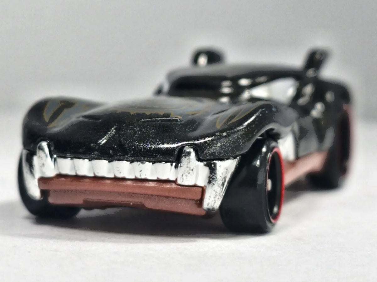 Howlin' Heat Hot Wheels 2010 Czarny 1:64 – zdjęcie 5