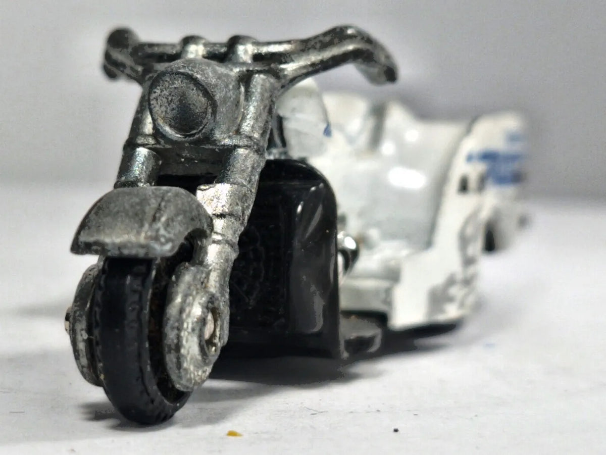 Boss Hoss Cycles Hot Wheels 1:64 Motocykl Luzak Policja Longmont Police – zdjęcie 5