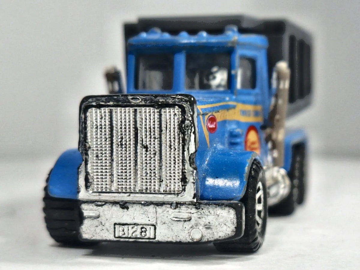PETERBILT TRUCK, WYWROTKA, Matchbox 1981, Die cast, Niebieski 1:64 Resoraki – zdjęcie 5