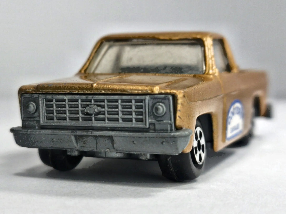 REPLICA CHEVROLET FLEETSIDE PICKUP Ertl Złoty 1:64 – zdjęcie 5