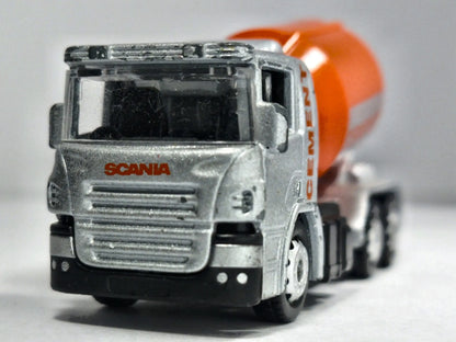 Betoniarka SCANIA CEMENT MIXER Corgi Srebrny 1:64 – zdjęcie 5
