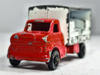 Ciężarówka MILK TRUCK TUF-TOTS Lone Star '50 Czerwony 1:87 Made in Spain – zdjęcie 5