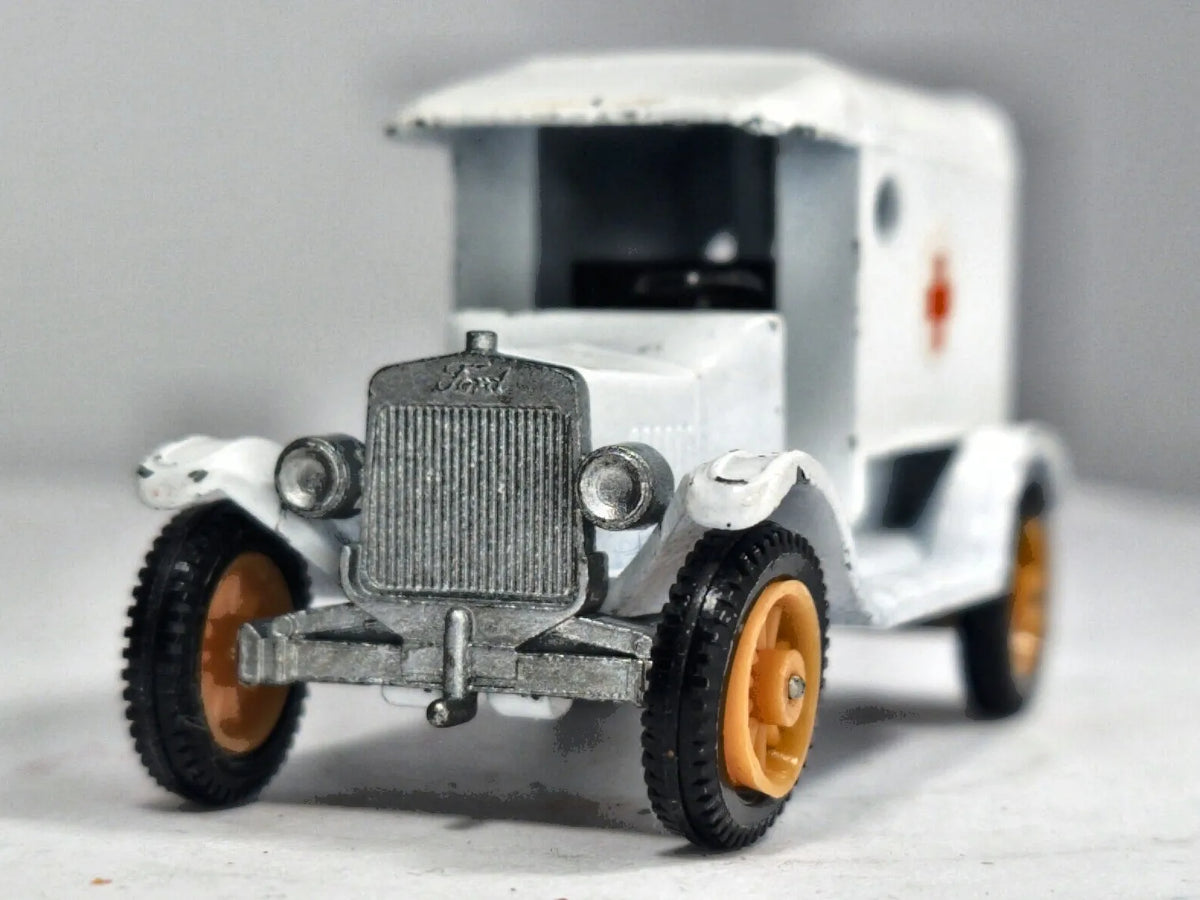 Ambulans T-Ford 1919 Efsi '70 Biały 1:50 Made in Holland – zdjęcie 5