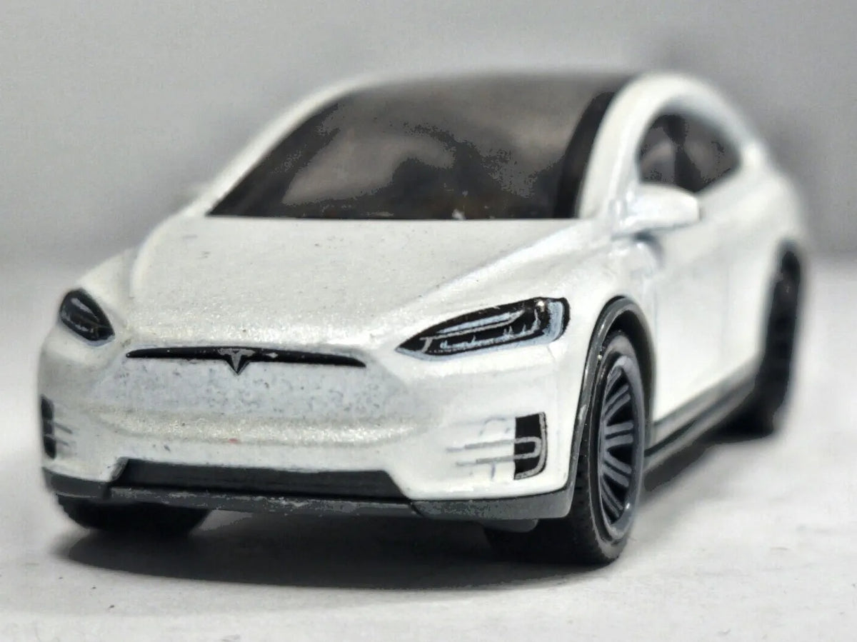 Tesla Model X Matchbox 2021 Mainline 1:64 Luzak Biały – zdjęcie 5