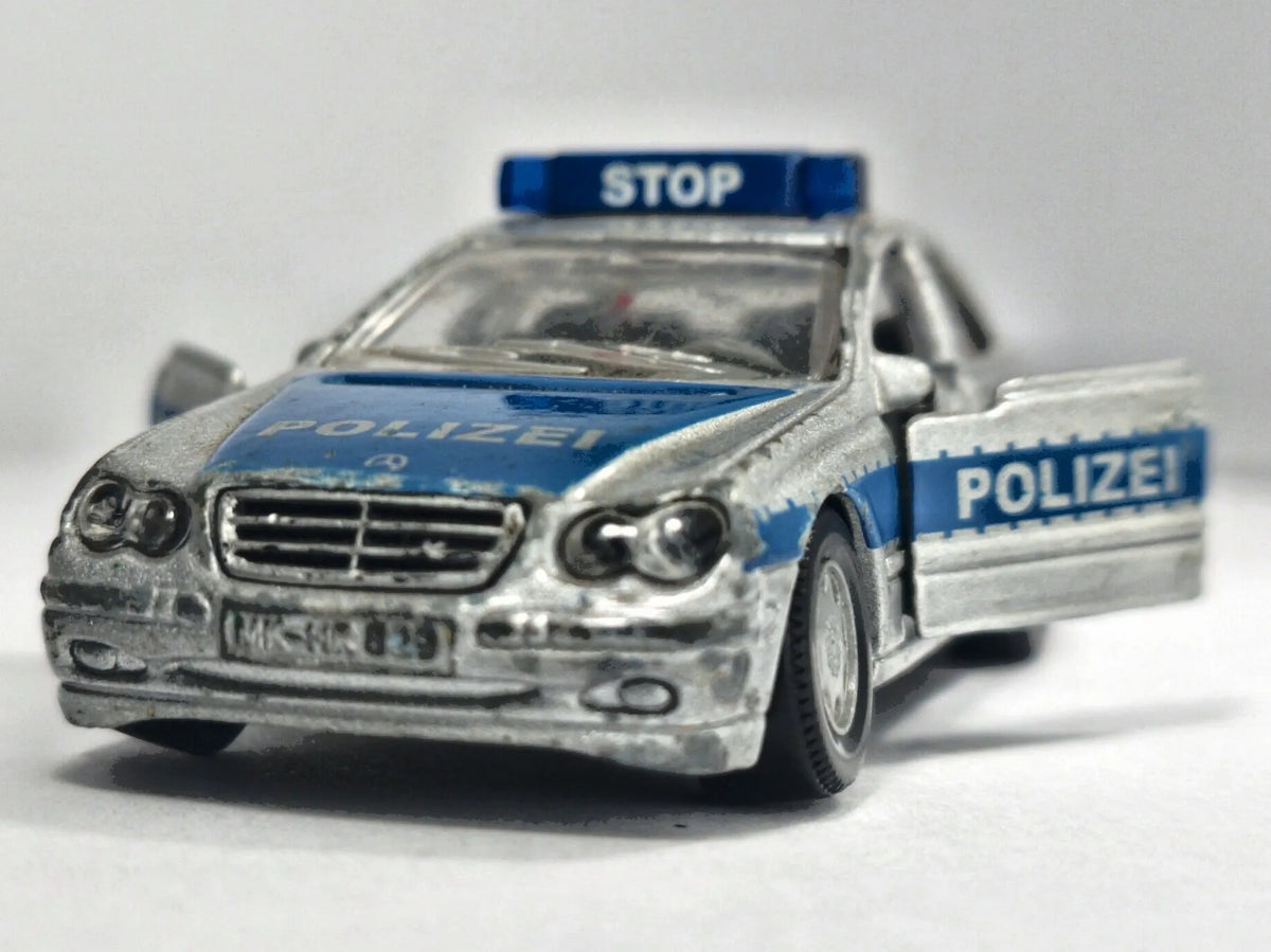 MERCEDESBENZ C320 Policja SIKU Srebrny 1:45 – zdjęcie 5