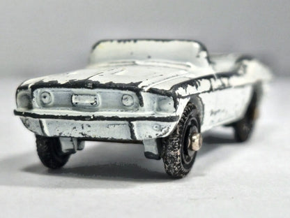 MUSTANG Kabriolet Marx '60 Biały 1:64 – zdjęcie 5
