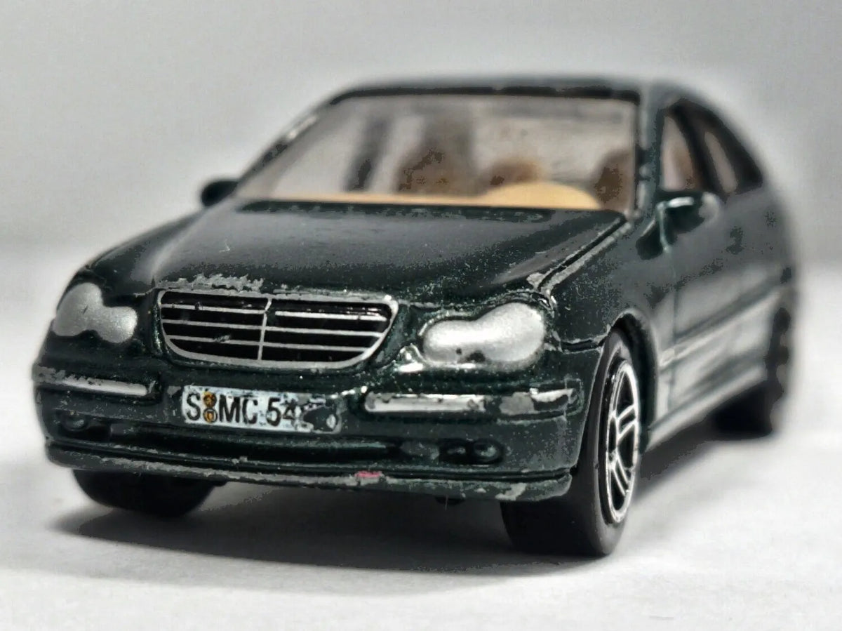 Mercedes-Benz C-Class Realtoy 1:55 Luzak Zielony – zdjęcie 5
