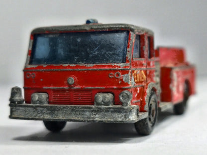 Fire Pumper Truck Matchbox Matchbox Series 1:64 Wóz strażacki Straż pożarna – zdjęcie 5