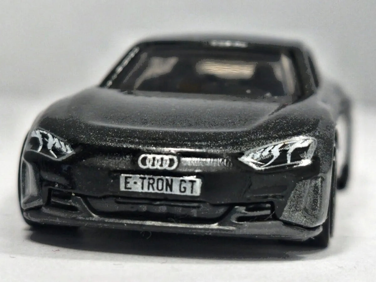 Audi RS E-Tron GT Hot Wheels 2021 HW Green Speed 1:64 Luzak Czarny – zdjęcie 5