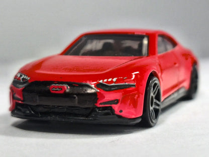 AUDI RS E-TRON GT, Hot Wheels 2021, Die cast HCR99, Czerwony 1:58, Resoraki – zdjęcie 5