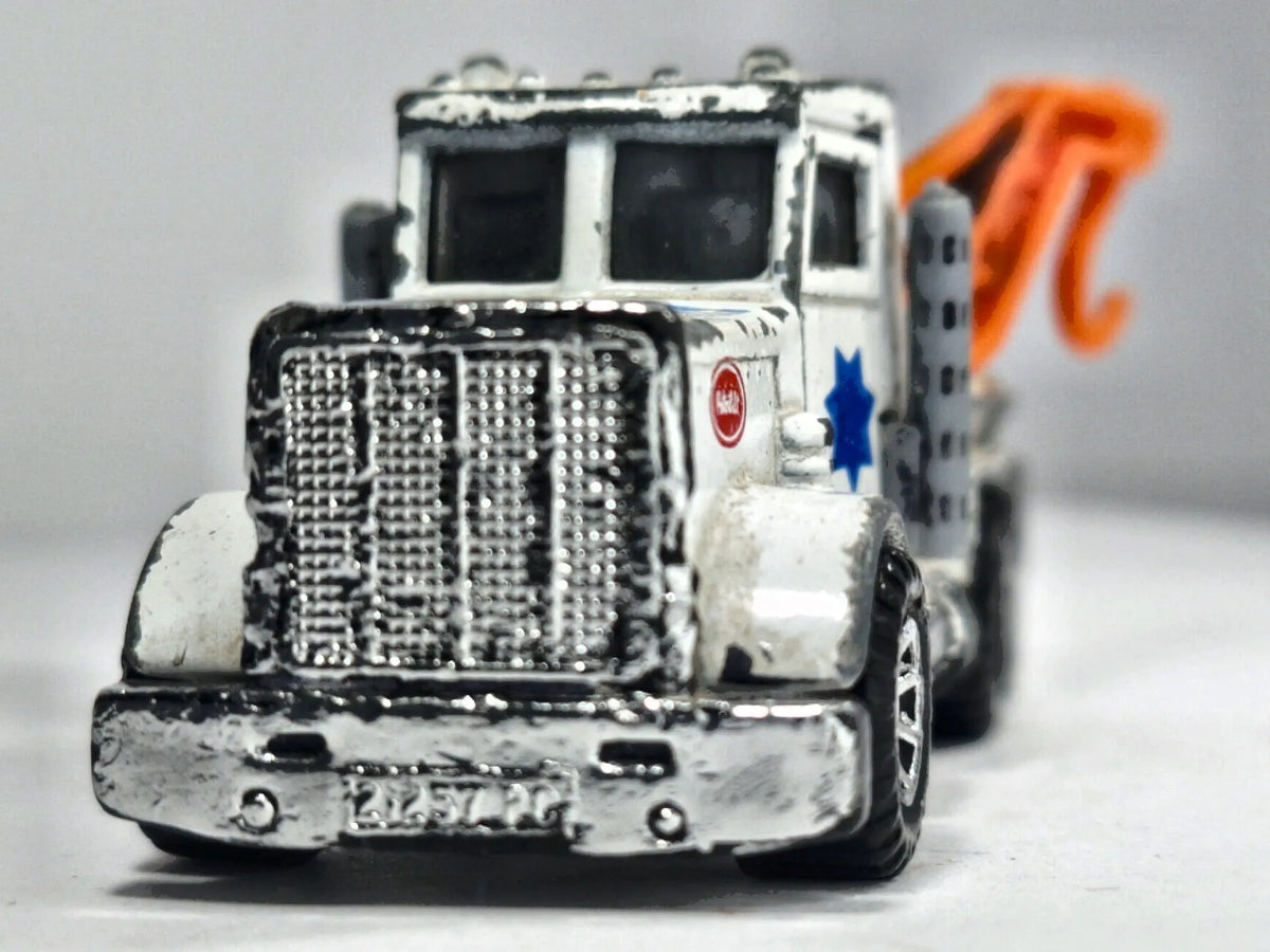 Peterbilt Matchbox 1981 Superfast 1:80 Ciężarówka POLICE Luzak Policja – zdjęcie 5