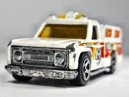 Heat Fleet Hot Wheels 1986 1:64 Pickup FIRE DEPT Luzak Biały Straż pożarna – zdjęcie 5