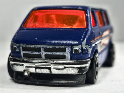 Dodge Van Hot Wheels 2020 1:64 Van Niebieski Familijny – zdjęcie 5