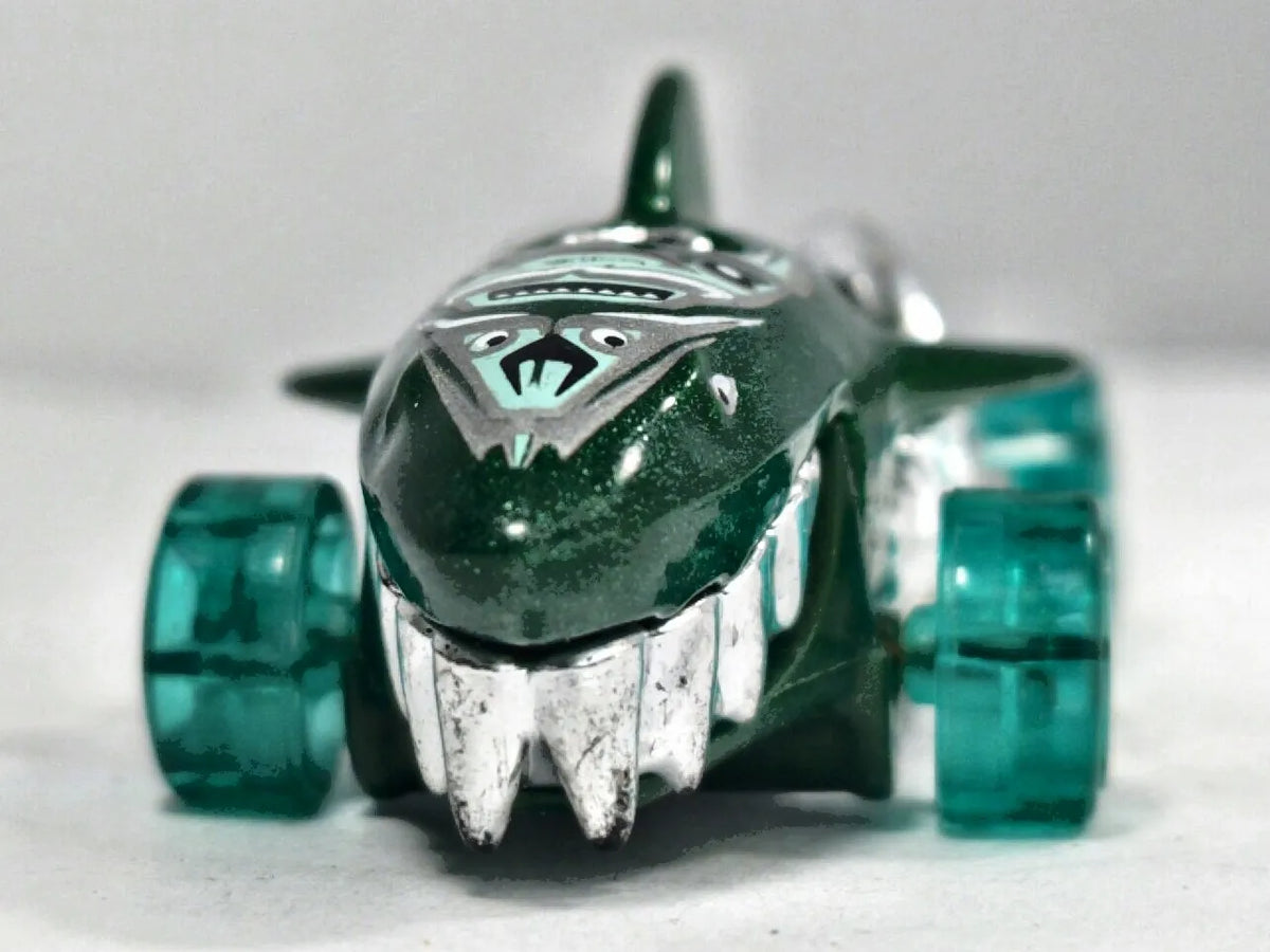 Sharkruiser Hot Wheels 2001 1:64 Luzak Zielony – zdjęcie 5