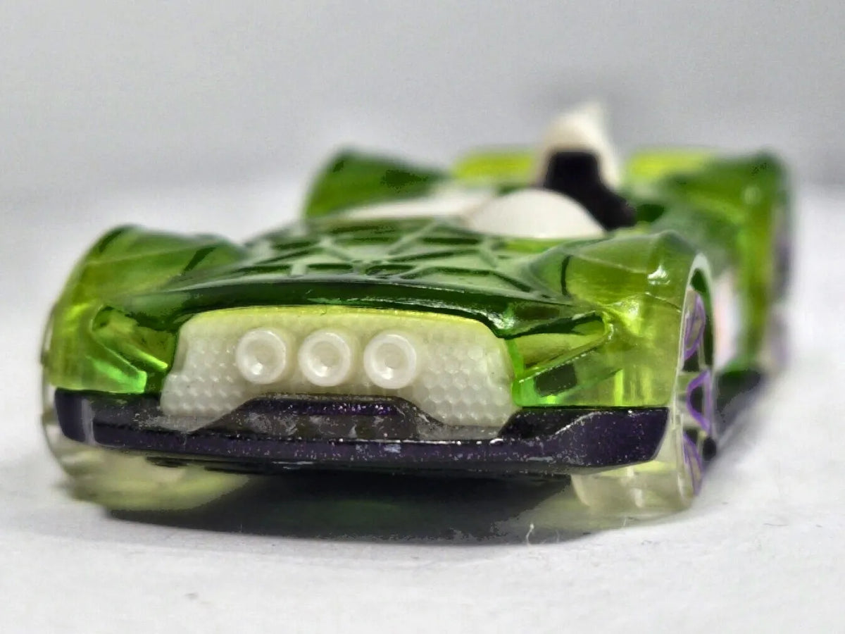 Monteracer Hot Wheels 2013 1:64 FIVE Luzak Zielony – zdjęcie 5