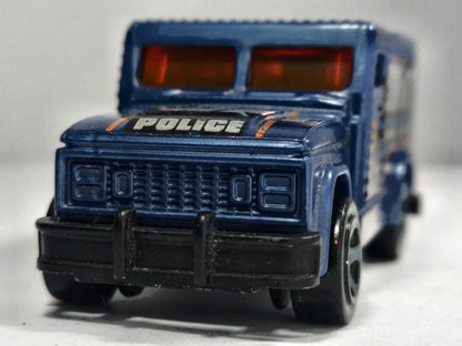 Armored Truck Hot Wheels 2014 HW CITY 1:64 Wóz opancerzony Luzak Policja – zdjęcie 5