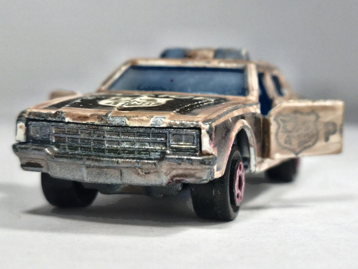 CHEVROLET IMPALA POLICE, Majorette, Die cast 240, Biały, 1:72, Resoraki – zdjęcie 5