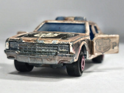 CHEVROLET IMPALA POLICE, Majorette, Die cast 240, Biały, 1:72, Resoraki – zdjęcie 5