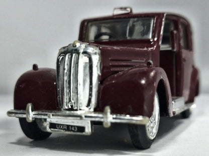 FX3 LONDON TAXI Ertl '80 Bordowy 1:32 – zdjęcie 5