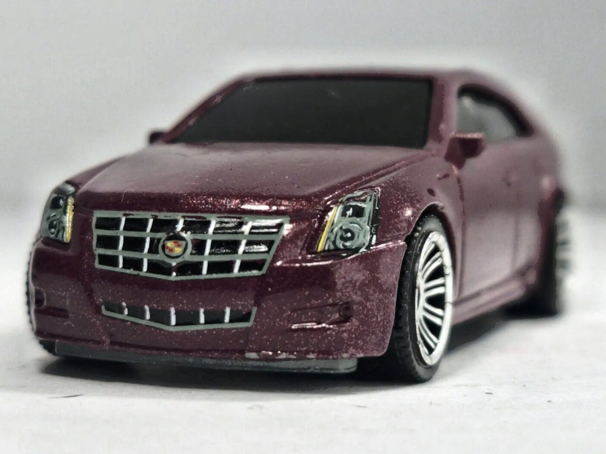 Cadillac CTS Wagon Matchbox 2020 1:64 Luzak Fioletowy – zdjęcie 5