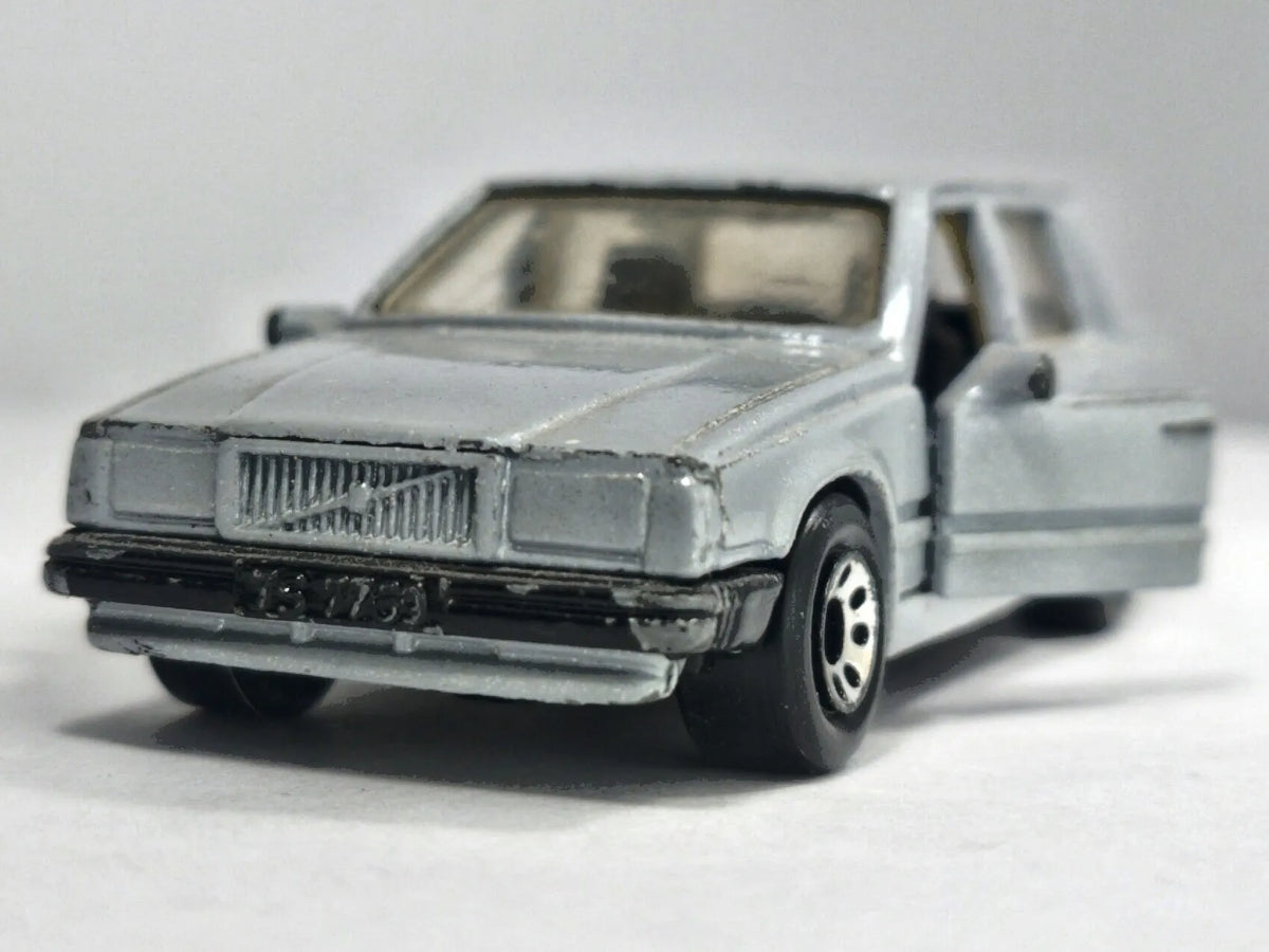 VOLVO 760 Matchbox 1986 Srebrny 1:60 Made in Macau – zdjęcie 5