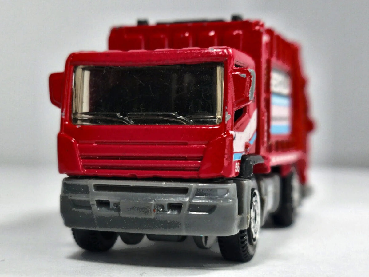 Garbage Truck Matchbox 2008 1:87 Śmieciarka BEDOLLA Luzak Czerwony – zdjęcie 5