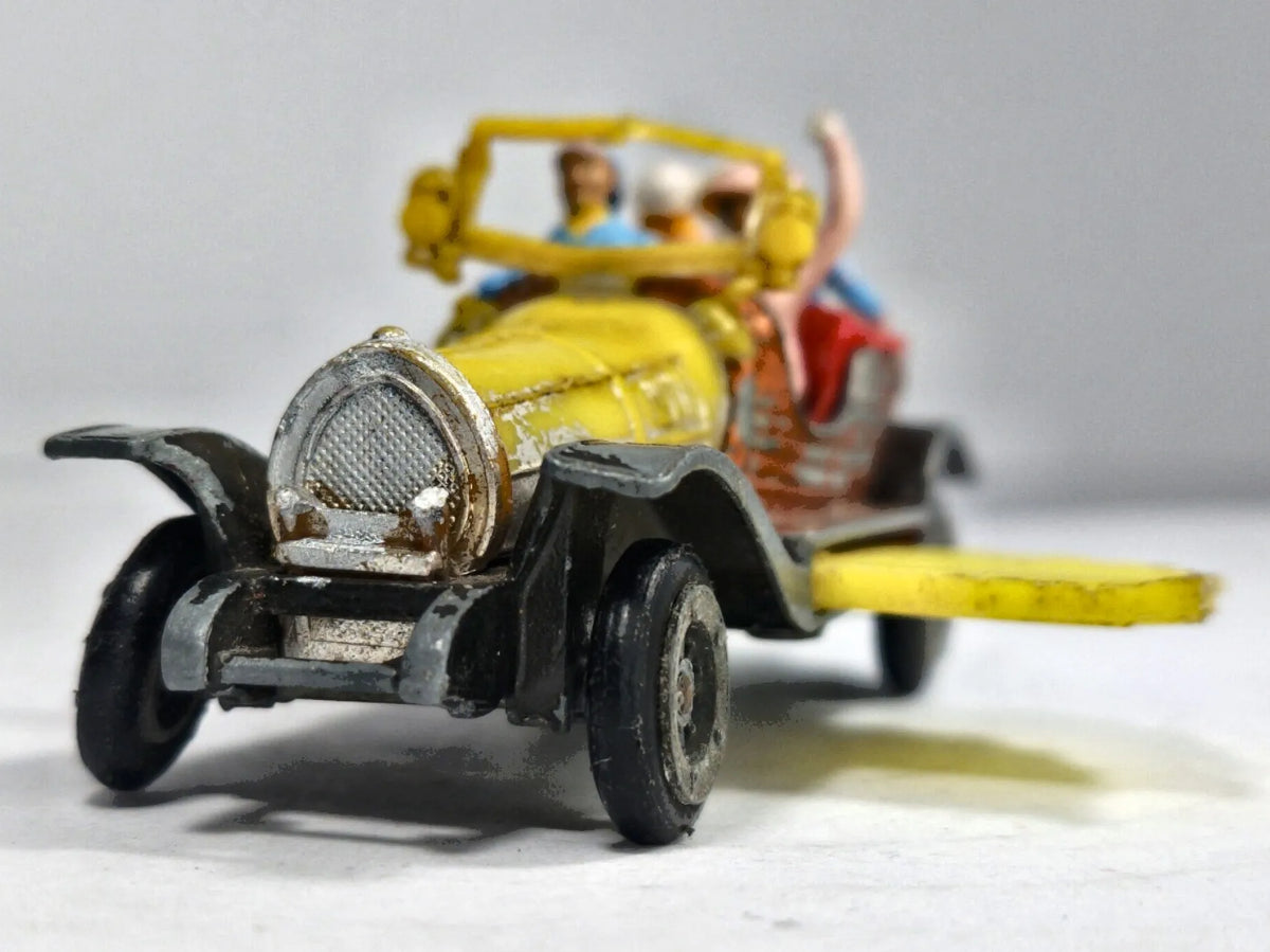 Chitty Chitty Bang Bang Husky Żółty 1:50 Made in Gt Britain – zdjęcie 5