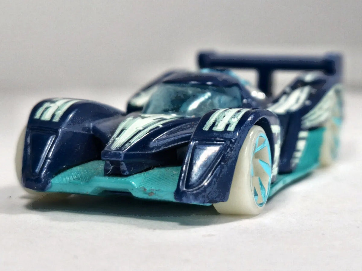 24 Ours Hot Wheels 2010 2010 New Models 1:64 Luzak Granatowy – zdjęcie 5