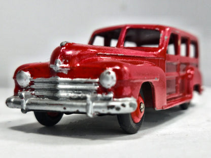 Plymouth Estate Car "Woody" wagon Dinky Toys '50 Czerw 1:43 Made in England – zdjęcie 5