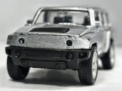 Hummer H2 Welly 1:64 Luzak Srebrny – zdjęcie 5