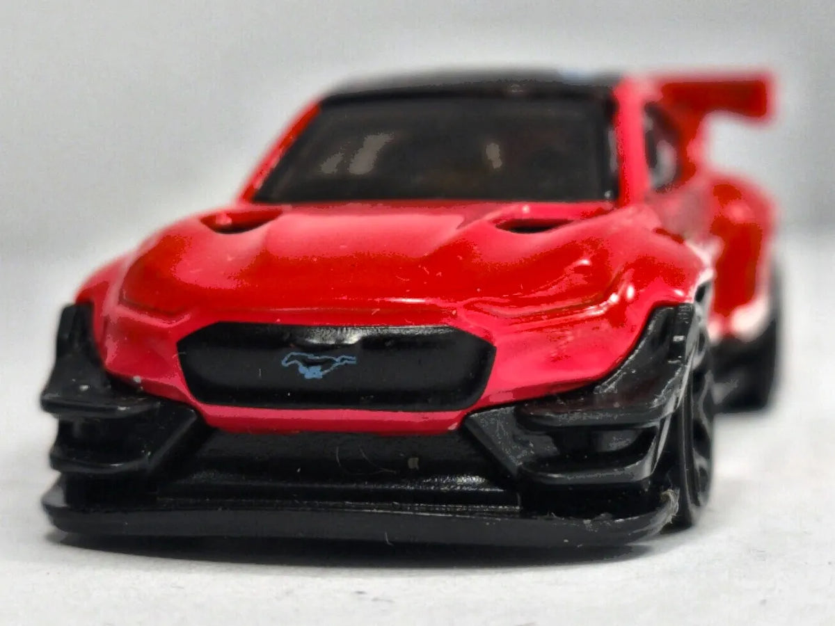 Ford Mustang Mach-E 1400 Hot Wheels 2022 HW Green Speed 1:64 Luzak Czerwony – zdjęcie 5