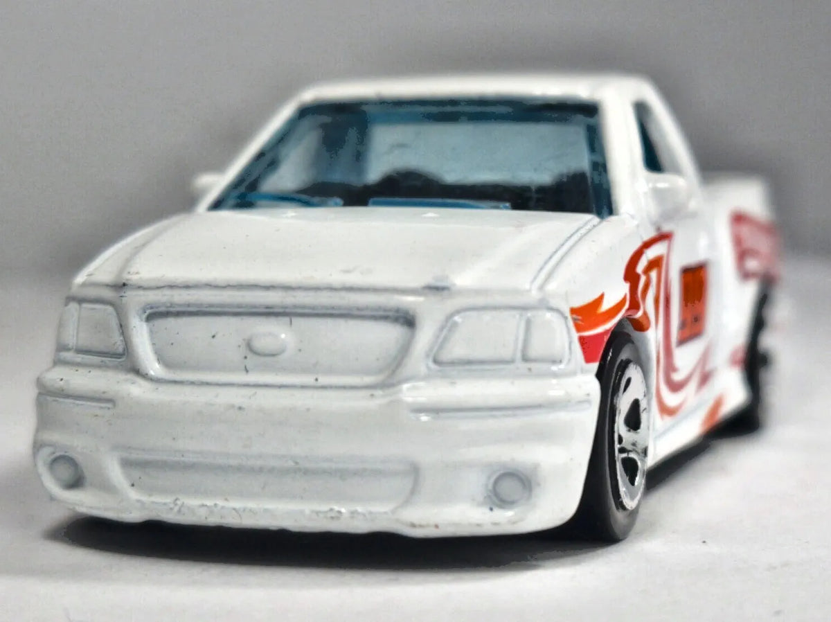 FORD F-150 SVT LIGHTNING 99, Hot Wheels 2020, Die cast, Biały 1:64 Resoraki – zdjęcie 5