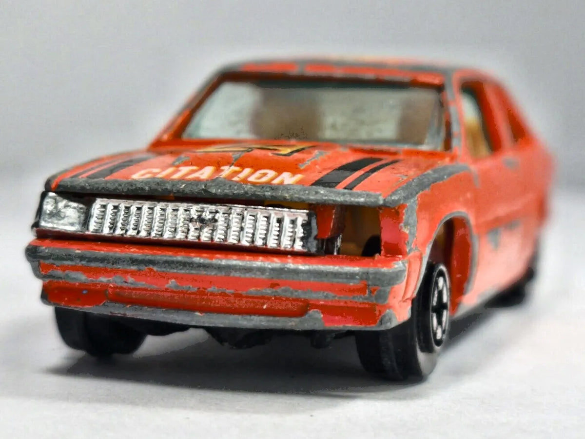 CHEVROLET CITATION BOOM 24 Yatming Czerwony 1:64 – zdjęcie 5