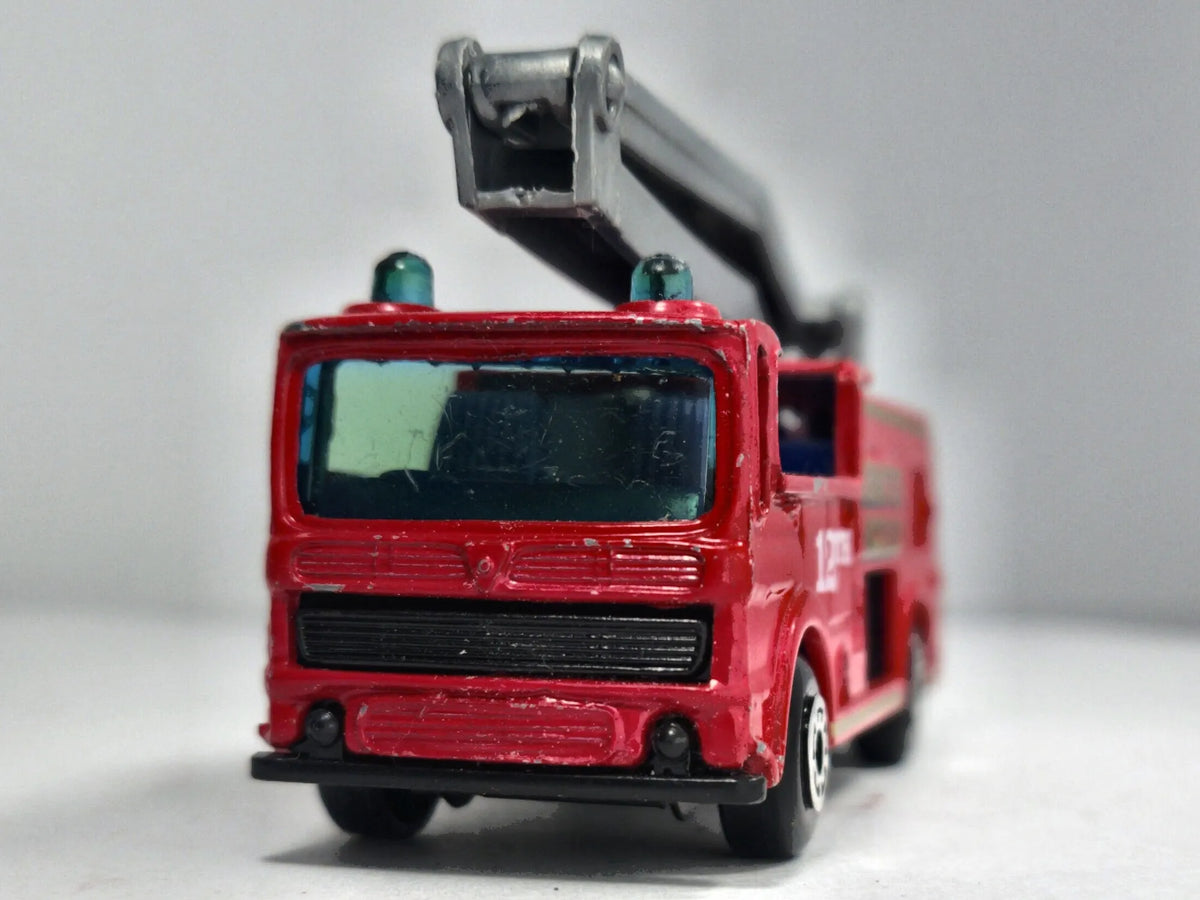 SNORKEL RESCUE SQUAD, STRAŻ POŻARNA, Matchbox 1981, Czerwony 1:100 Resoraki – zdjęcie 5
